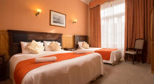 Трёхместный номер Standard Hotel Plaza