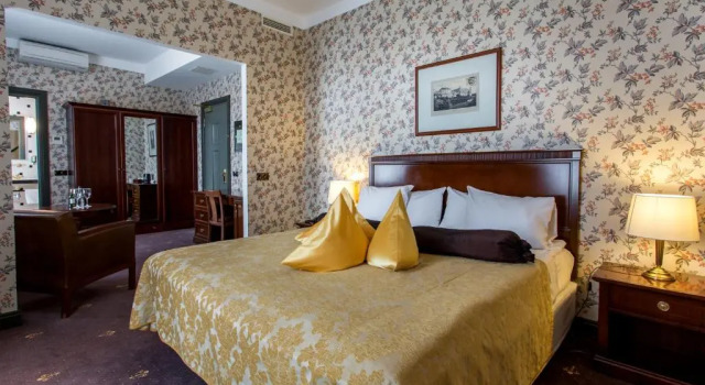 Люкс Hestia Hotel Barons Old Town