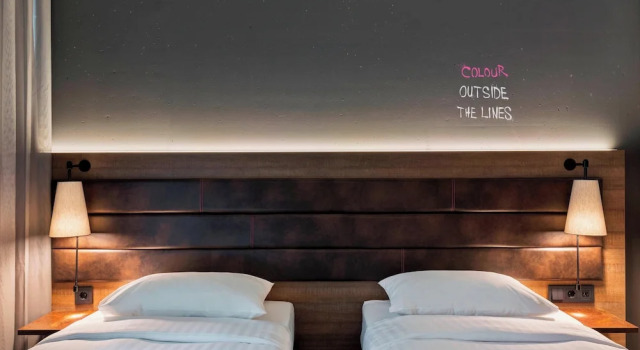 Двухместный семейный номер Standard MOXY Frankfurt East