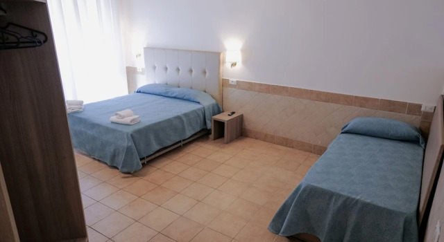 Трёхместный номер Classic Hotel Alex Square