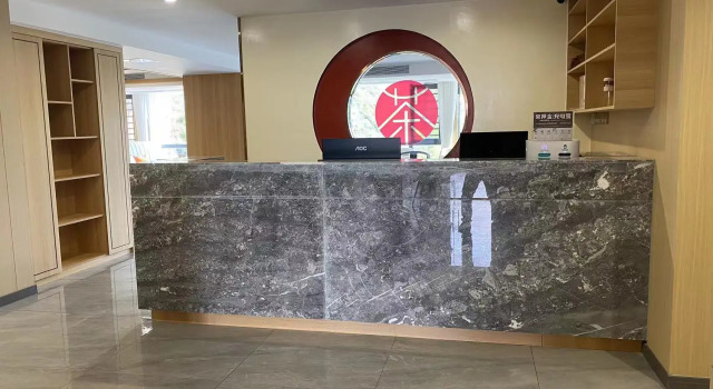 Vienna Hotel (Luzhou Financial Center & Affiliated Hospital of Southwest Medical University), Varaa Hotelli Hotellit Sichuan pysäköinnillä, Pysäköinti