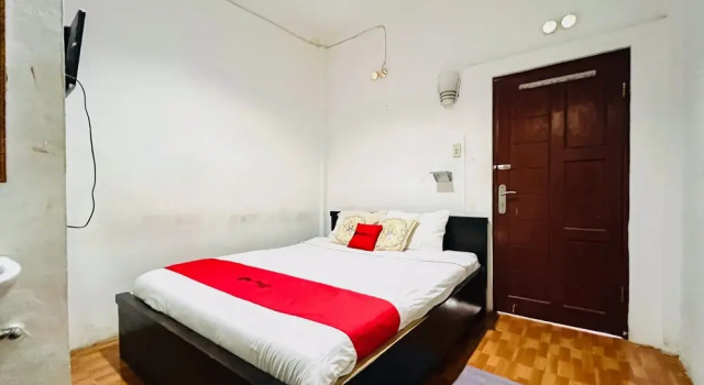 Habitación Estándar RedDoorz at Serdika Pavilion Berastagi