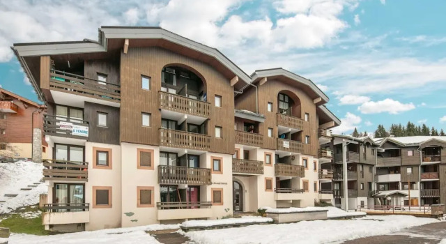 Alpine Home With Balcony Near Slopes