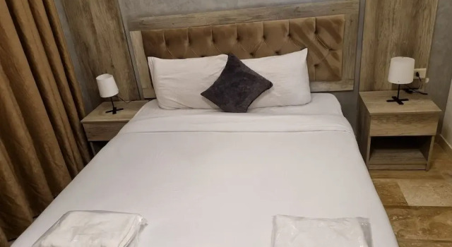 Unique 2bedroom at Abdoun 001