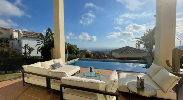 Вилла Villa Olga MARBELLA- GOLDEN MILE -Breathtaking SEA VIEW- PRIVATE POOL