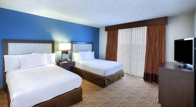 Люкс с 2 комнатами Embassy Suites by Hilton Dallas Market Center