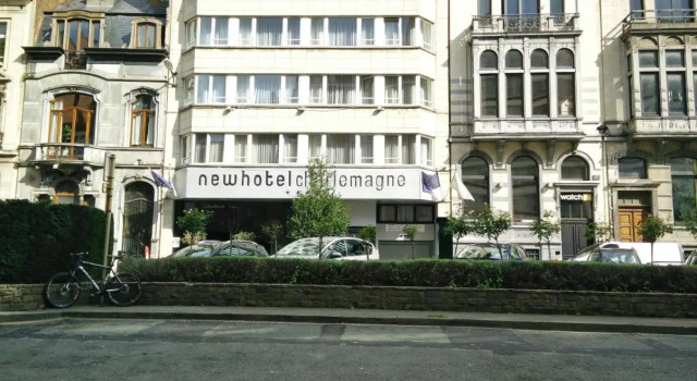 New Hotel Charlemagne, Забронировать Отель Отели Брюссельского столичного региона 4 звезды, рядом с Королевский музей военной истории, 4*
