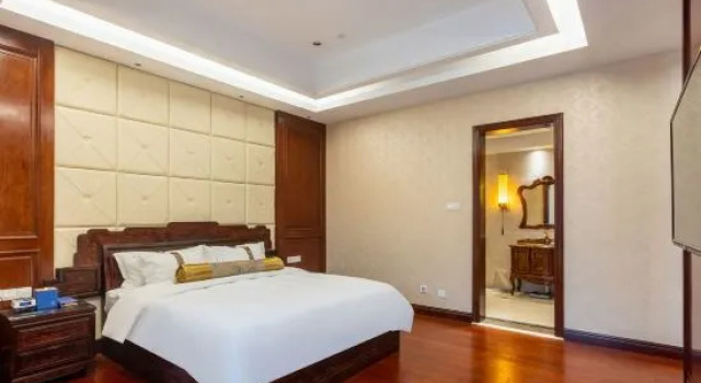 Люкс Executive Grand Barony Hotel