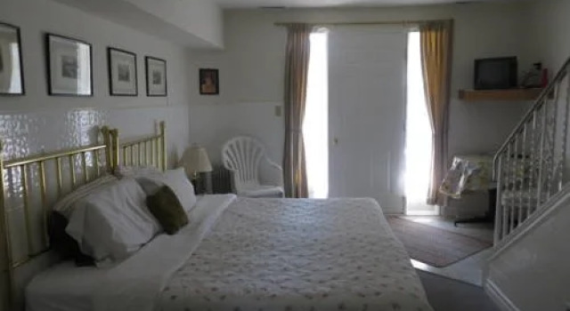 Avoca House B&B, Rezervasyon Bed and Breakfast Niagara Wine Region Ontario