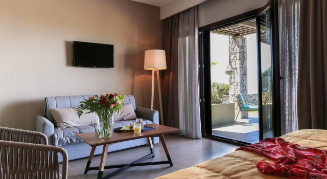 Полулюкс Elimnion Resort