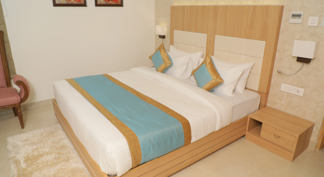 Номер Standard Townhouse Oak The Elegance Hotel