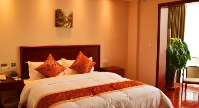 Люкс с красивым видом из окна GreenTree Inn ShanXi ChangZhi Bus Passenger Station XiHuan Road Business Hotel