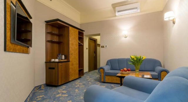 Полулюкс Hotel Diament Plaza Gliwice