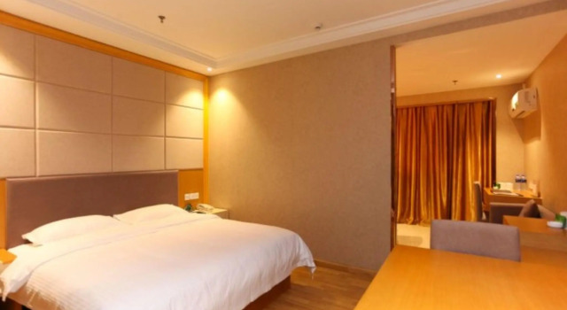 Двухместный номер Standard GreenTree Inn Jiangsu Wuxi Jiangyin Yunting Changshan Avenue ChenGYAng Road Business Hotel