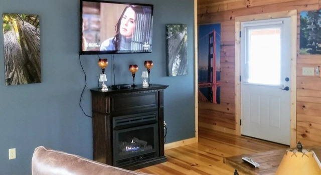 Valley Cabin - 4 Br Cabin