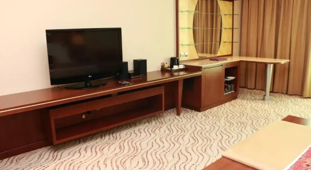 Полулюкс Park Regis Kris Kin Hotel