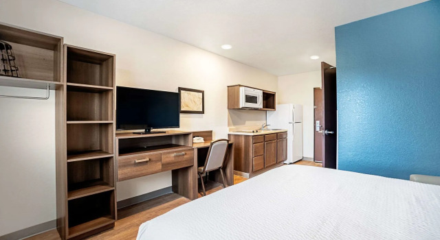WoodSpring Suites Naples East