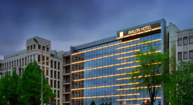 Avalon Hotel & Conferences, Забронировать Отель Отели в центре Центра, в центре, Завтраки
