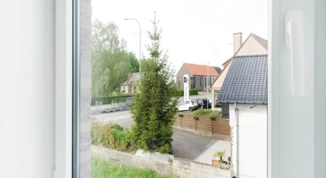 Коттедж Modern holiday home in Ronse with garden