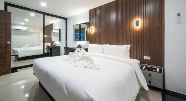 Люкс с 2 комнатами Samutprakarn Hotel