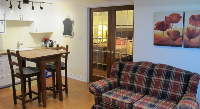 Rolling View Highlands Bed and Breakfast, Varaa Hotelli  
