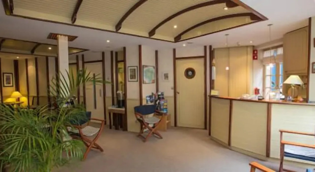 Hôtel San Pedro, Забронировать Отель Интра-Мурос Сен-Мало, рядом с Порт Сен-Мало