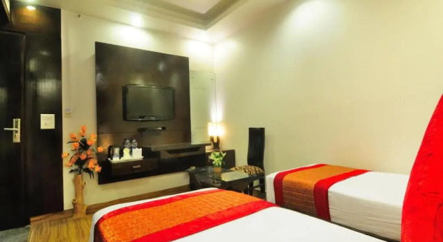 Hotel Dev Plaza, Rezervovat Hotel Haridvár Uttarakhand