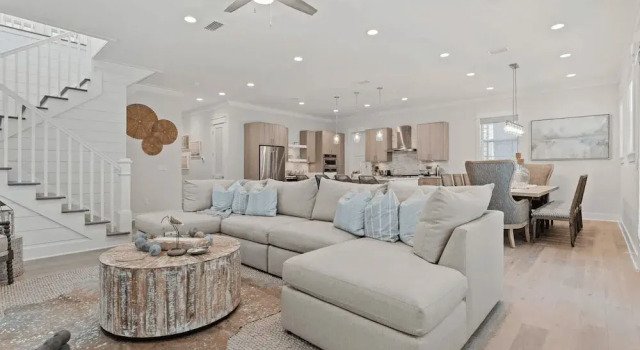 Steps to Beach Pool, Bikes & Game Room Seacrest 5BR, Prenota Casa vacanze Inlet Beach Florida