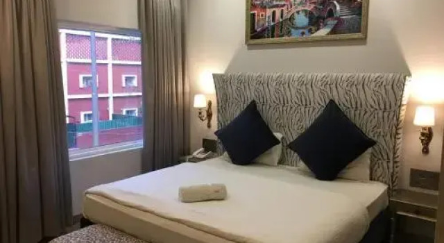 Hotel Posh, Buchen Sie Hotel Chandīgarh Chandigarh Region