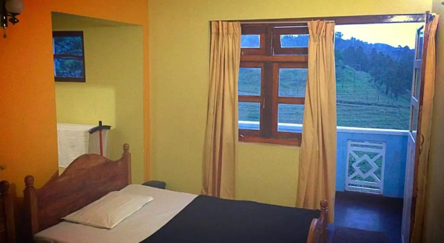 Номер Economy Lark Nest Hotel