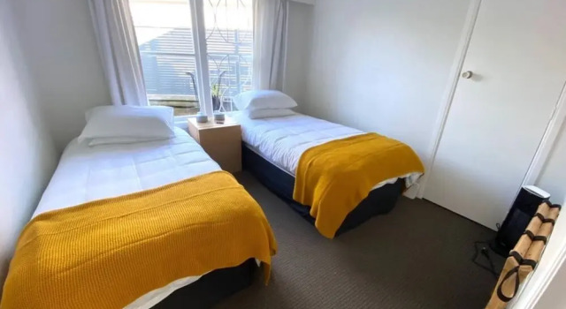 Lovely 2 Bedroom Apartment in Quiet Parnell