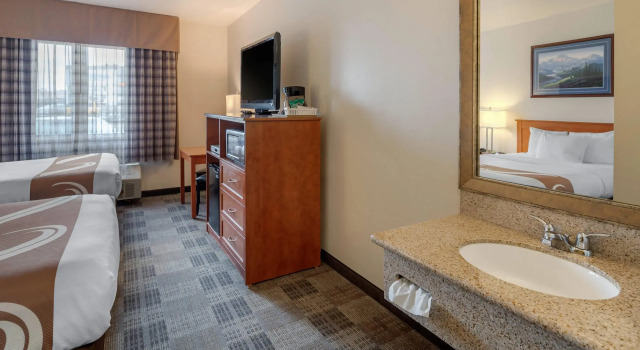 Четырёхместный номер Standard Quality Inn Kenai