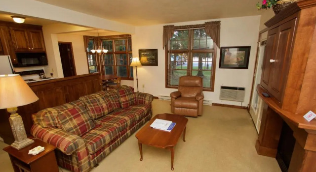 Baileys Harbor Yacht Club Resort, Rezerwuj Ośrodek wypoczynkowy Baileys Harbor Door County