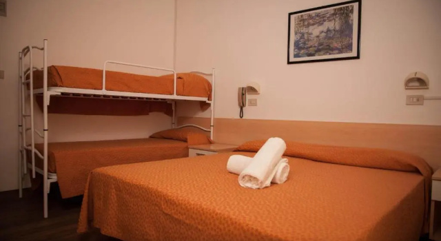 Четырёхместный номер Standard Hotel Ramona
