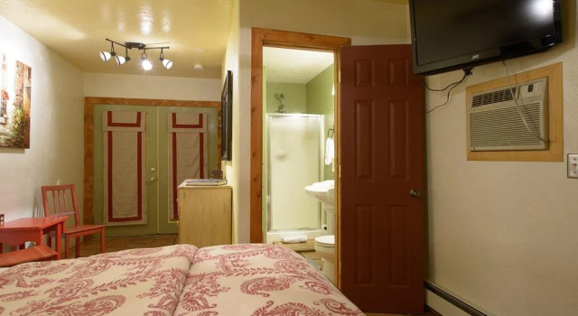 Cali Cochitta Vacation Rentals, Book Hotel Moab Arches National Park