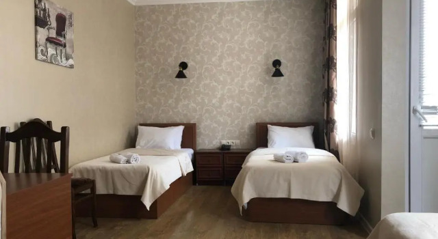 Трёхместный номер Standard с балконом Hotel Kalanga