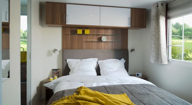 Camping La Route Blanche, Book Campground Hotels in Manche with Parking, Parking