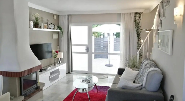 Casa Romero - Beautiful Villa, Corner by Pools, Full Kitchen, 3 Terraces, Internet, Netflix