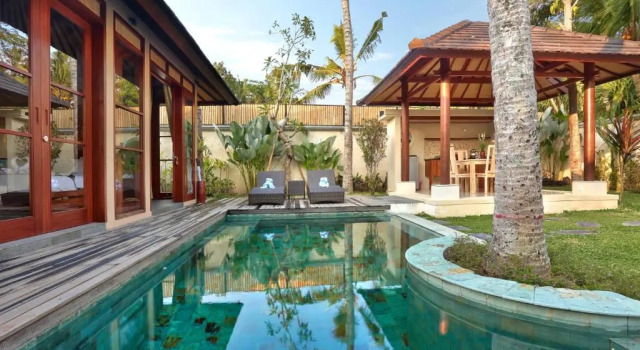 Вилла The Kampung Ubud Villa