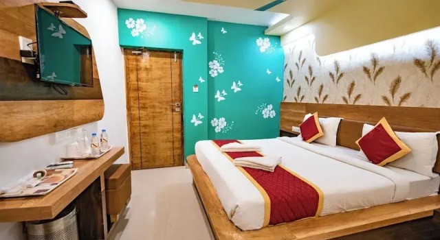 Номер Standard Hotel SDM Golden Tower
