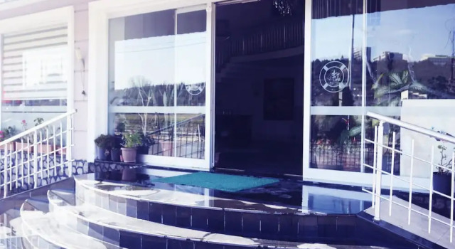 Hellespont Hotel