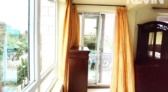 Cozy apartment with convenient transportation, Buchen Sie Ferienwohnung Hotels in Daressalam mit Pool, Schwimmbad