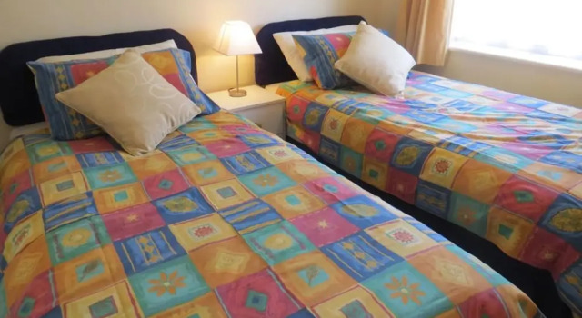 Midway Apartment, Close to Beach
