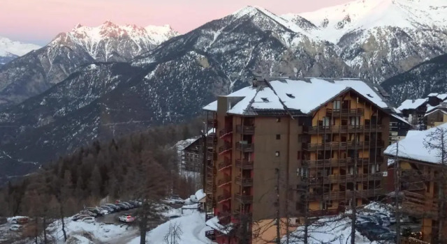 Апартаменты Antarès. duplex 48m2, piscine, sauna, à coté piste