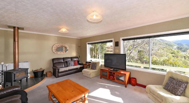 Mahakipawa Hideaway - Marlborough Sounds Holiday Home