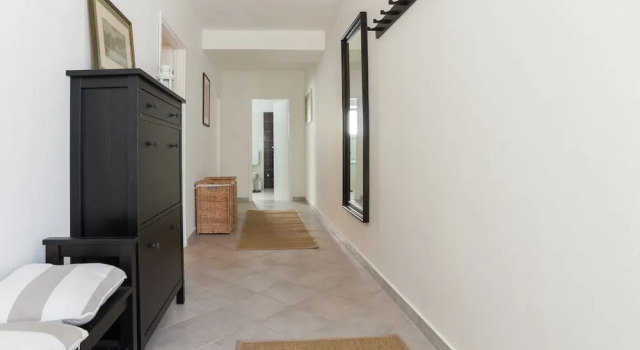 Cozy Coastal Retreat in Zadar, Забронировать Отель Отели Задар 3 звезды, рядом с Пляж Мали Милни, 3*