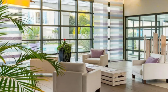 Nice Apartment With Dishwasher, 150m. Away From Platin Beach, Забронировать Апартаменты/квартира Отели Сен-Пале-сюр-Мер с бассейном, Бассейн