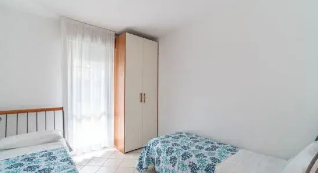 Spacious flat with garden near beach, Забронировать Отель Отели Бибионе-Пинеда 3 звезды, 3*