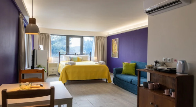 Двухместный номер Standard CHROMA Lodge Pikermi