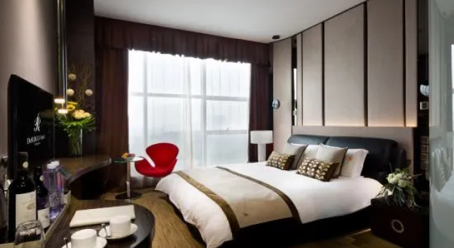 Семейный люкс DeRUCCI Hotel